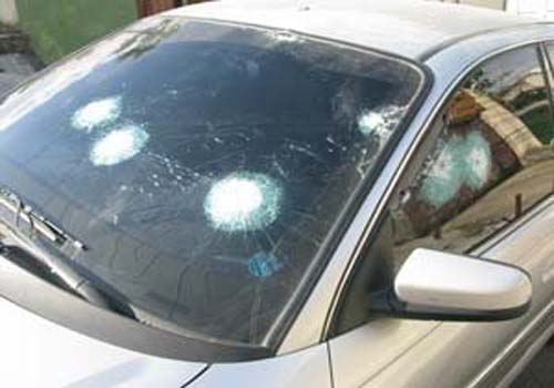 Em noite violenta, jovem é morto a tiros dentro do próprio carro em Rio Largo