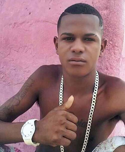 Jovem de 19 anos é sequestrado por desconhecidos armados na frente da Santa Casa