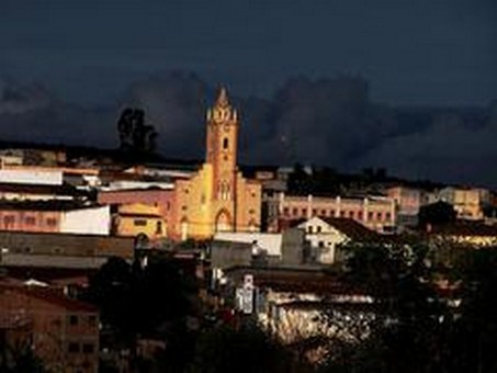 Tiroteio em bar deixa um morto e três feridos em Santana do Ipanema