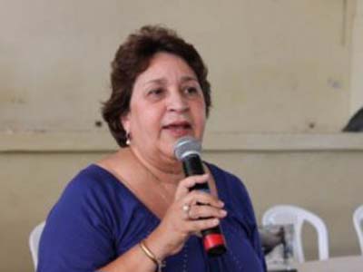 MP obriga prefeita a afastar 817 contratados sem concurso público em Santana do Ipnema