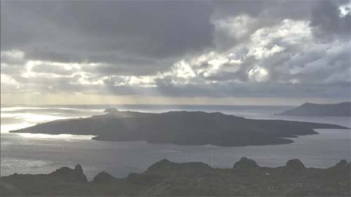 Estado de emergência em Santorini: três cenários possíveis para os terramotos no Egeu