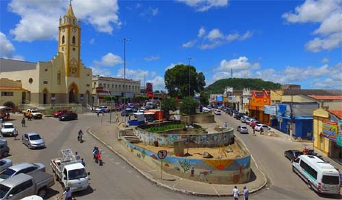 Três pessoas ficam feridas em colisão entre motocicletas em Santana do Ipanema