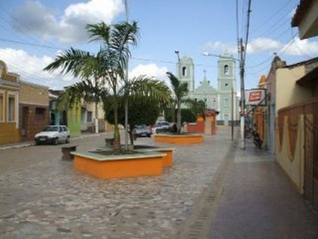 Homens armados explodem caixa eletrônico no interior de Alagoas