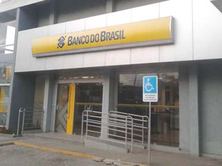 Bandidos explodem caixa eletrônico em São José da Tapera