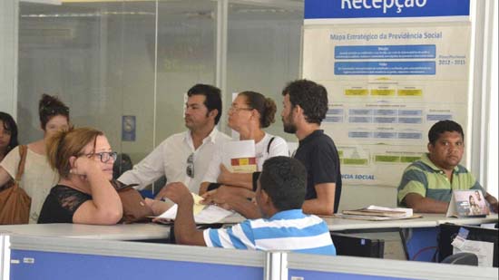 Quase 12 milhões ainda não sacaram cotas do PIS; prazo termina dia 28