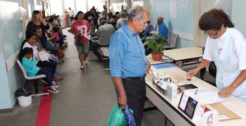 Aumenta a gestão terceirizada da saúde pública nos municípios do Brasil, diz IBGE