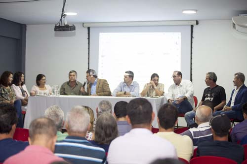 Lei de Incentivos Fiscais é apresentada aos empresários e moradores do Pinheiro, Bebedouro e Mutange