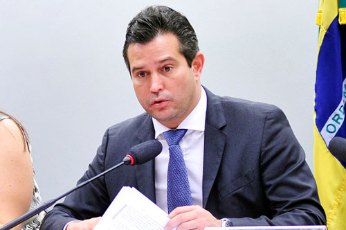 Secretários do Estado são convidados a prestar esclarecimentos