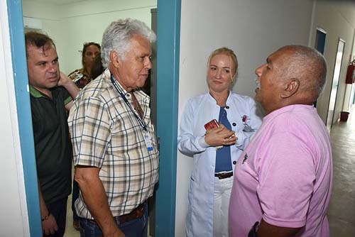 Secretário Thomaz Nonô visita unidades de saúde e Mercado de Bebedouro
