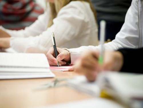 Semas abre seleção gratuita para cargos com salários até R$ 2 mil