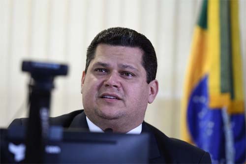 Senado marca eleição para novo presidente em 1º de fevereiro