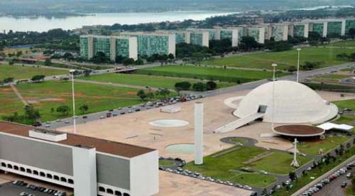 Estabilidade dos servidores públicos entra na mira do Congresso