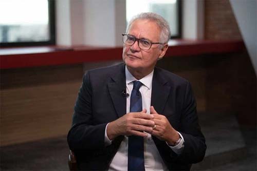 Renan tenta evitar mal-estar com cúpula do MDB por jantar com Lula