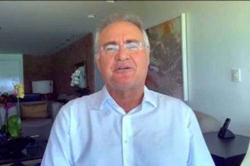 Renan Calheiros diz estar aberto a diálogo e que Bolsonaro não deve ter 