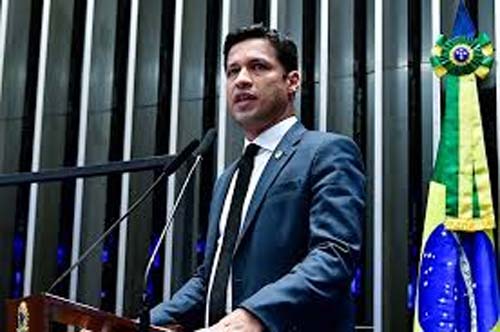 Rodrigo Cunha apela a Lula e a ministro da Integração Nacional por socorro emergencial e imediato às vítimas das enchentes