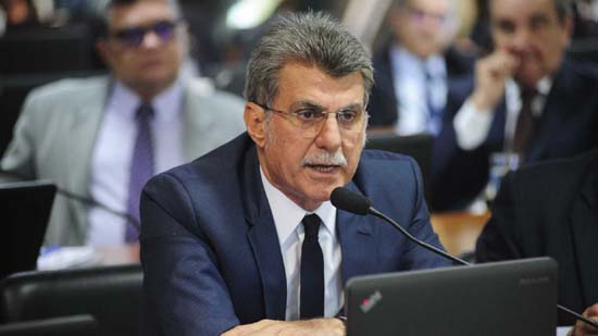 Governo federal prevê salário mínimo de R$ 674,96 a partir de janeiro