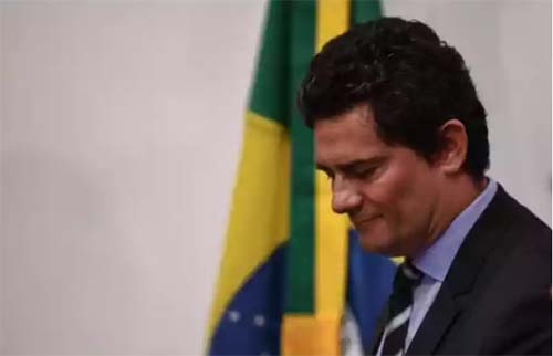 Moro se afasta de Brasília e Bolsonaro é favorito para 2022