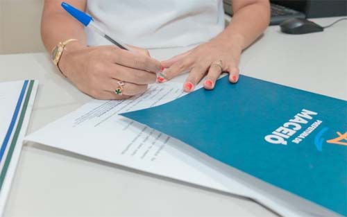 Sine Maceió oferece assistência gratuita para elaboração do currículo profissional