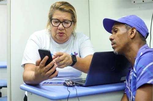 Sine Alagoas auxilia trabalhadores no cadastro para empréstimos do Crédito do Trabalhador