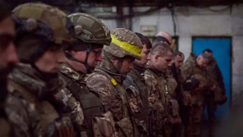 Ucrânia reintegra soldados desertores para reforçar a linha de frente contra a Rússia