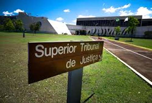Investigações apontam pagamento suspeito a herdeira de ministro do STJ em esquema de influência judicial