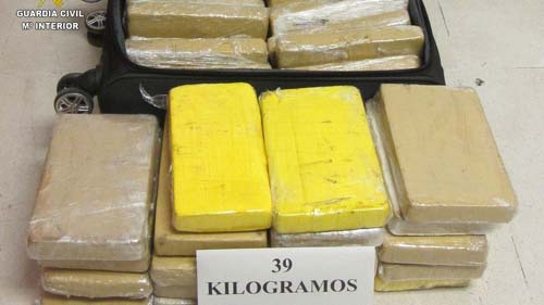 Polícia Civil apreende 600 tablets de cocaína avaliados em R$ 250 milhões no Rio de Janeiro
