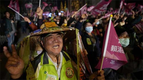 No último dia da campanha em Taiwan, China promete “esmagar