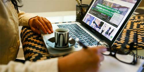 Teletrabalho atingiu cerca de 9,5 milhões de pessoas no Brasil em 2022, mostra pesquisa do IBGE.