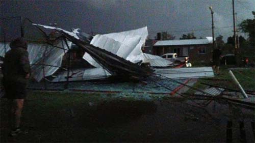 Tempestades de forte intensidade na Argentina avançam em direção ao Brasil com consequências devastadoras