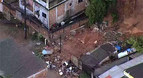 RJ: ao menos duas pessoas morrem após deslizamentos em Japeri  