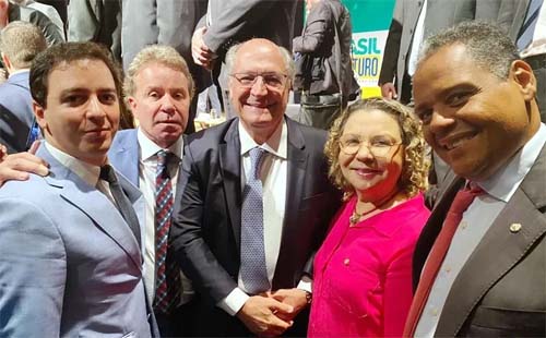 Ex-deputada alagoana deverá assumir pasta no governo Lula