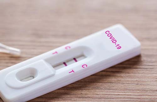 Ministério da Saúde vai pedir à Anvisa autorização para uso de autoteste de Covid-19 no país