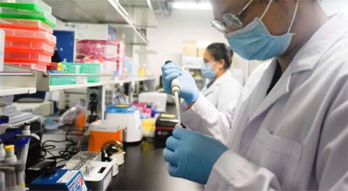 Testes iniciais indicam que vacina chinesa contra o coronavírus é segura e gera anticorpos