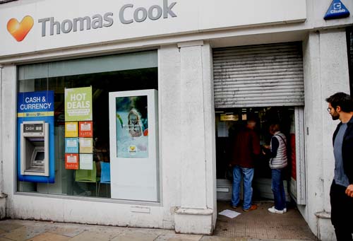 Operadora de turismo britânica Thomas Cook declara falência e afeta 600 mil clientes