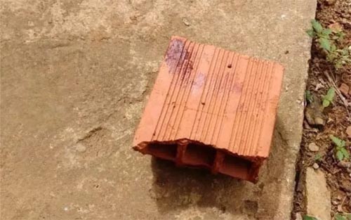 Menor de idade é atingida por golpes de tijolo desferidos pelo próprio pai na zona rural de Campo Grande
