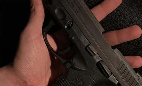 Suspeito de tráfico é morto em confronto com a polícia no Vale do Reginaldo