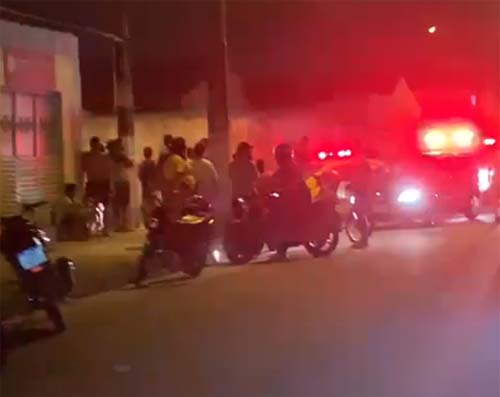 Jovem é socorrido em estado grave após tiro na cabeça no Benedito Bentes