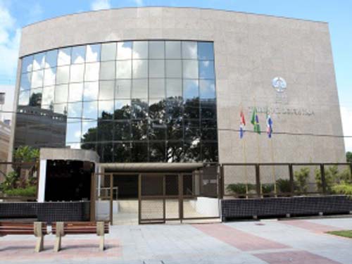 TJ autoriza embarcações com alvarás suspensos a realizarem passeios em Maragogi