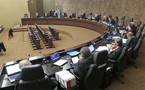Por 8 a 7, o Tribunal de Justiça determina retorno de juiz afastado pela Corregedoria