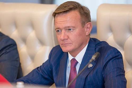 Ex-ministro dos Transportes russo é encontrado morto após ser exonerado por Putin