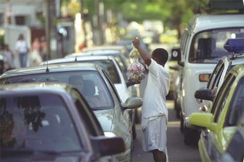 Trabalho infantil: Produtos alimentícios, bebidas e fumo são as principais atividades exercidas por crianças em AL