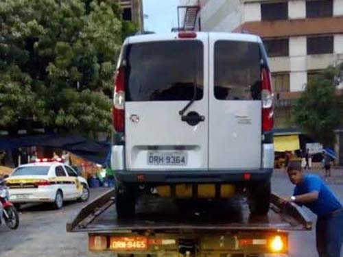 Transporte clandestino ameaça funcionamento de ônibus na capital