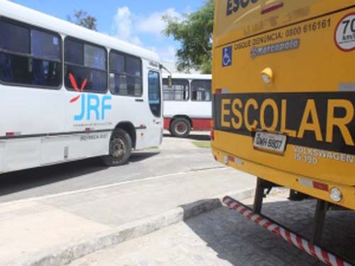 Governo de AL não paga a motoristas e transporte escolar para outra vez