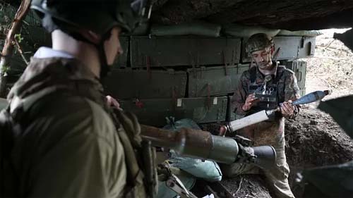 Tropas ucranianas impacientes por mais armas ocidentais