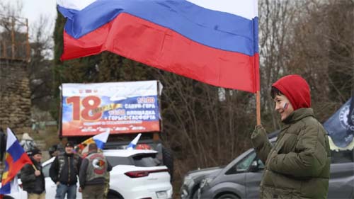 Trump culpa Zelenskyy por prolongar guerra ao rejeitar concessões territoriais à Rússia