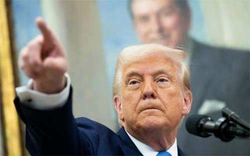 Dia da Libertação: Trump anuncia novas tarifas que podem impactar comércio global e Brasil