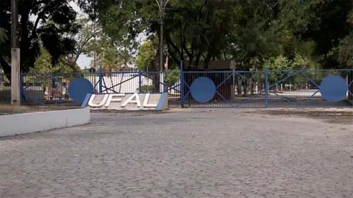 Briga entre flanelinhas termina em esfaqueamento na entrada da UFAL em Maceió