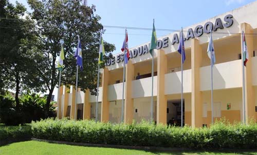 Uneal realiza sorteio de vagas reservadas para concurso de professor no dia 23 de abril