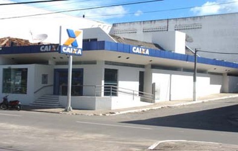 Caixa vai contratar 12 mil funcionários em 2012