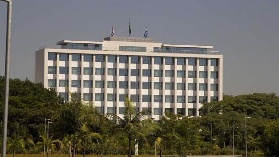 Universidades do Brasil caem em ranking mundial de empregabilidade